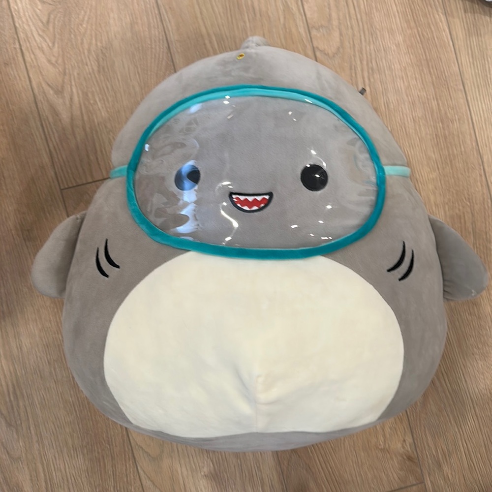 Shark Squishmellow- Gordon the shark in scuba mask